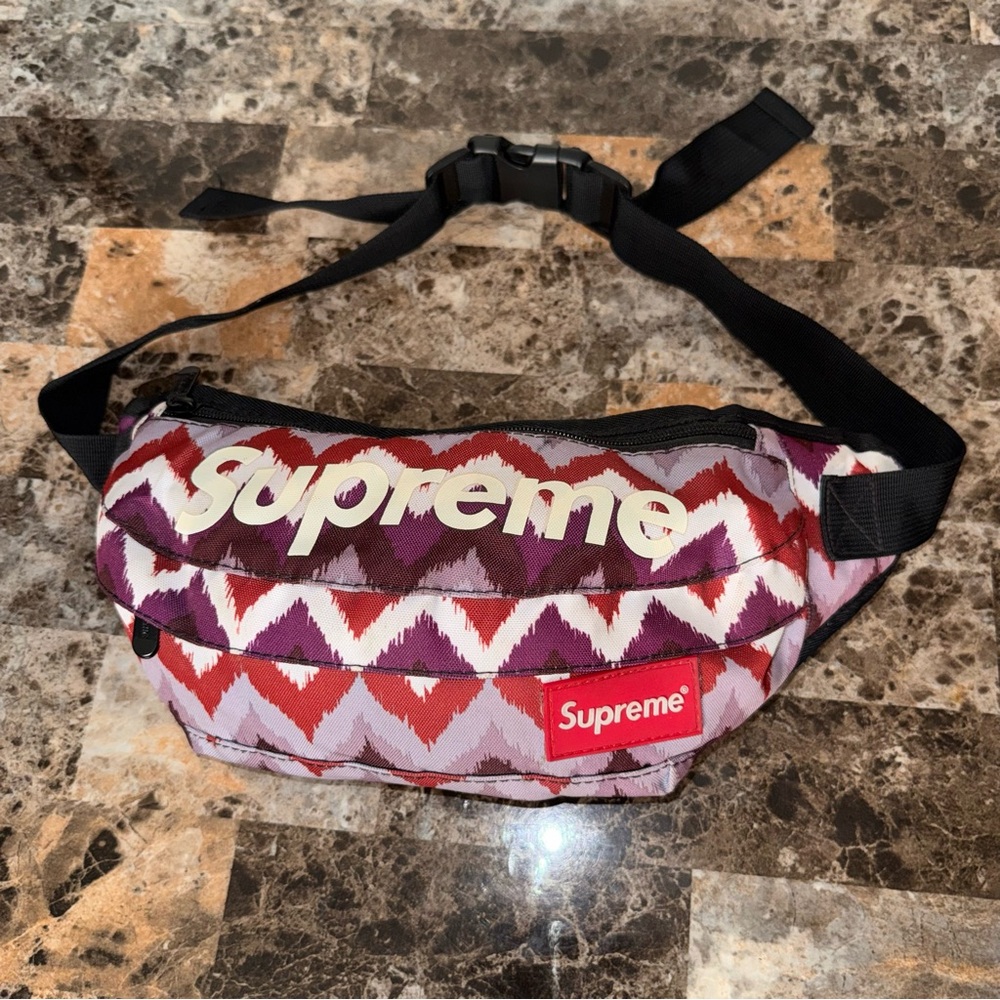 Chevron Pattern Waist Bag in Red and Purple